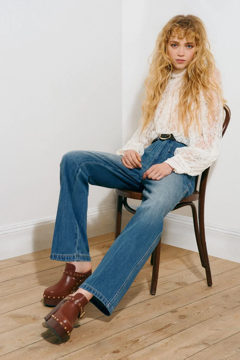 اتش اند ام جينز بخصر عالي وقصّة مستقيمة