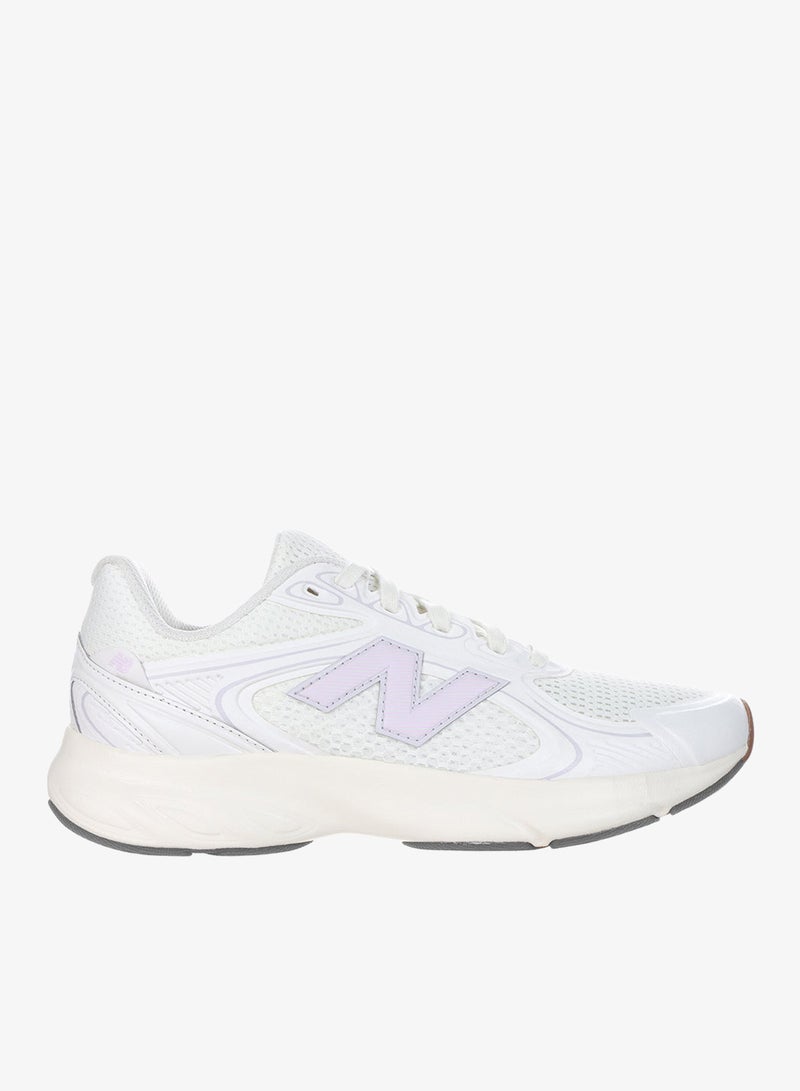 New Balance Amaste - Image 1