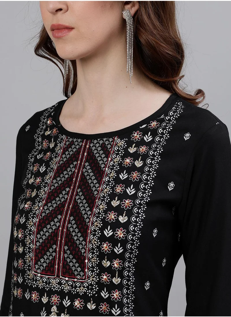 آي شين Straight Fit Embroidered Pattern Round Neck Three-Quarter Sleeves Black Colour Knitted Cotton Kurta Set for Women with Semi Elastic Closure - Unmatched Grace and Comfort