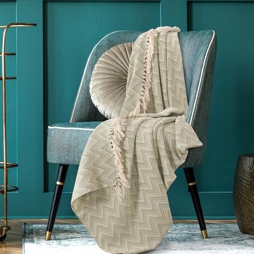 SASHAA WORLD Zig-Zag Patterned Green Ivory Woven Throw | Ideal for Living Room, Sofa, Bed, and Chair | 130X160 Cm - Image 2