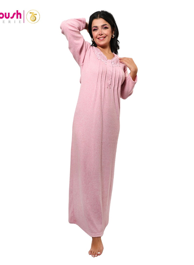 A special long women's nightshirt from Daadoush