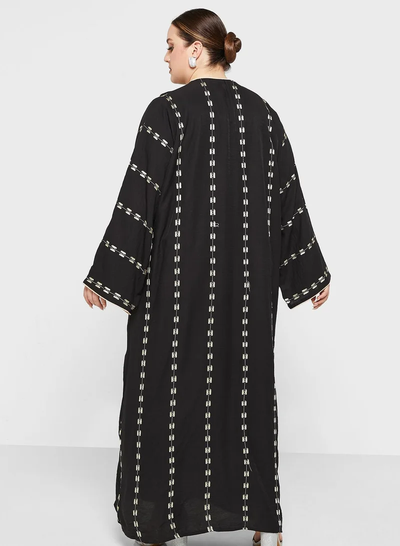 Khizana Embroidered Detail Abaya With Sheila