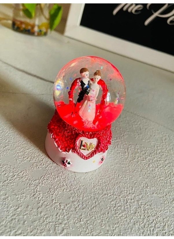 Deco Elit e Bride Groom Heart Designed 12 cm Lighted Musical Snow Globe Gift  - Image 2