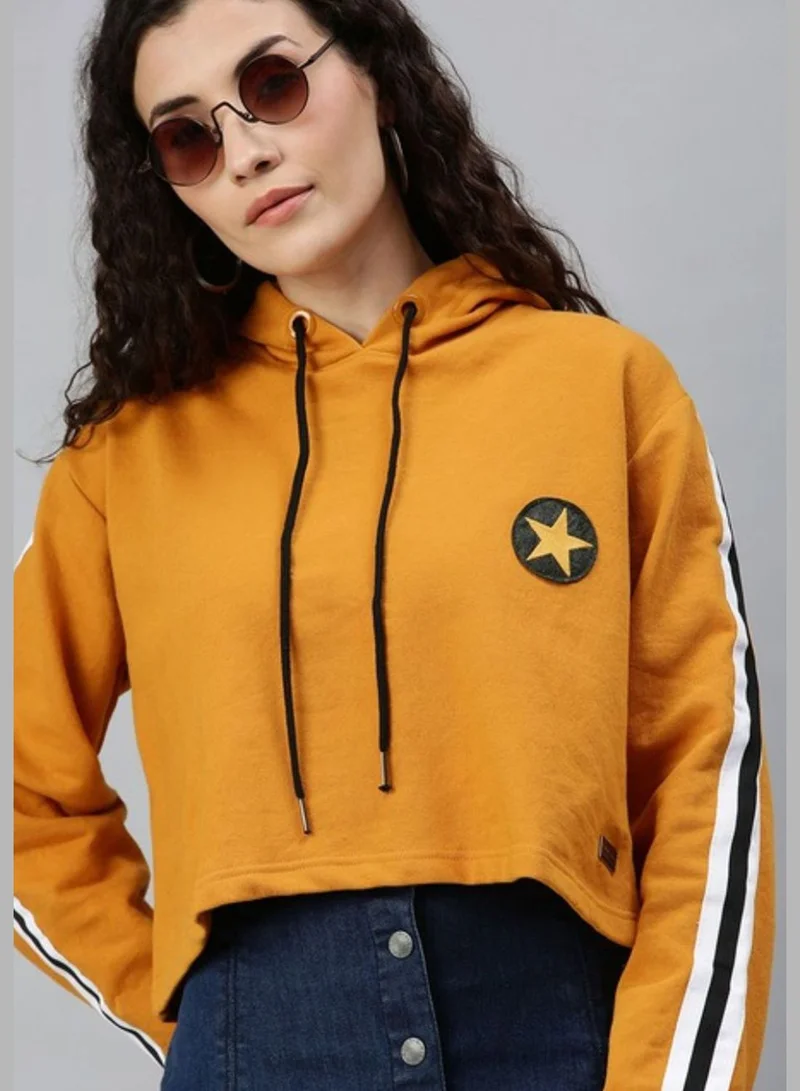 Campus Sutra Printed Short Hoodie