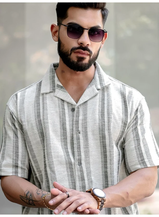 مانياك قميص رجالي مخطط أبيض وأخضر بأكمام 3/4