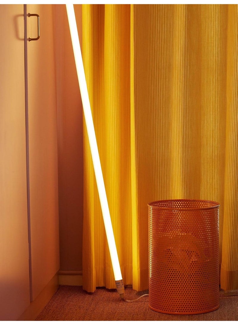 مصباح LED طويل، ديكور أنيق لغرفة النوم، هادئ ومريح، يُثبت على الحائط أو الأرضية، طوله 120 سم، يعمل مباشرة بالكهرباء، مصنوع من بلاستيك مقوى غير قابل للكسر، مزود بقابس كهربائي. - Image 1