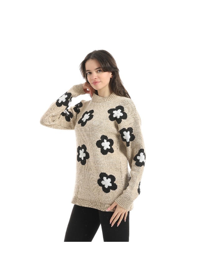 سيزار بلوفر صوف حريمي برقبة دائرية ومزود بنقش وردات - Image 2