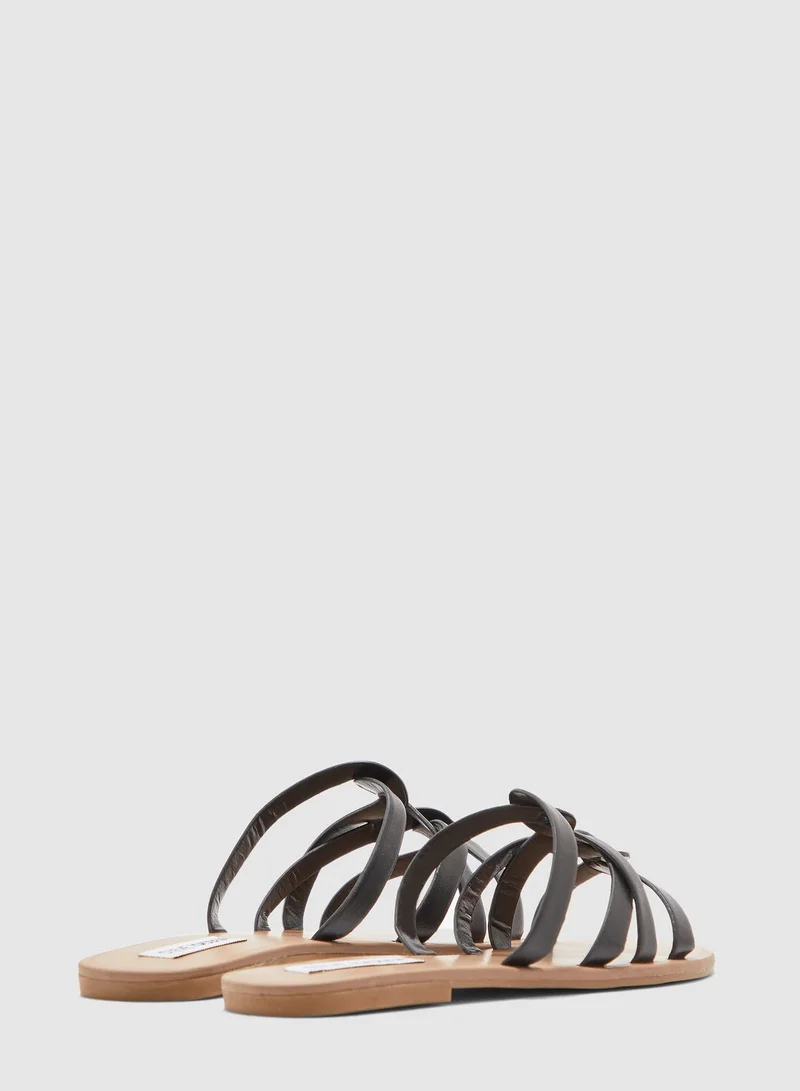 STEVE MADDEN Reinvent Flat Sandal
