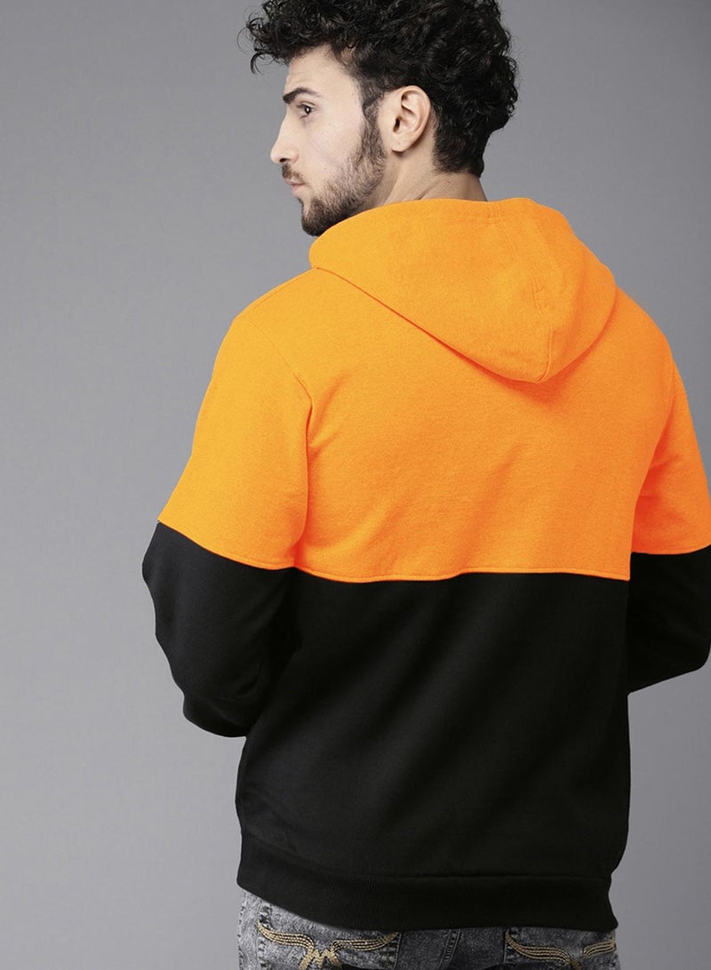 Campus Sutra Men's Black & Mustard Yellow Pullover Hoodie With Ribbed Hem - Image 5