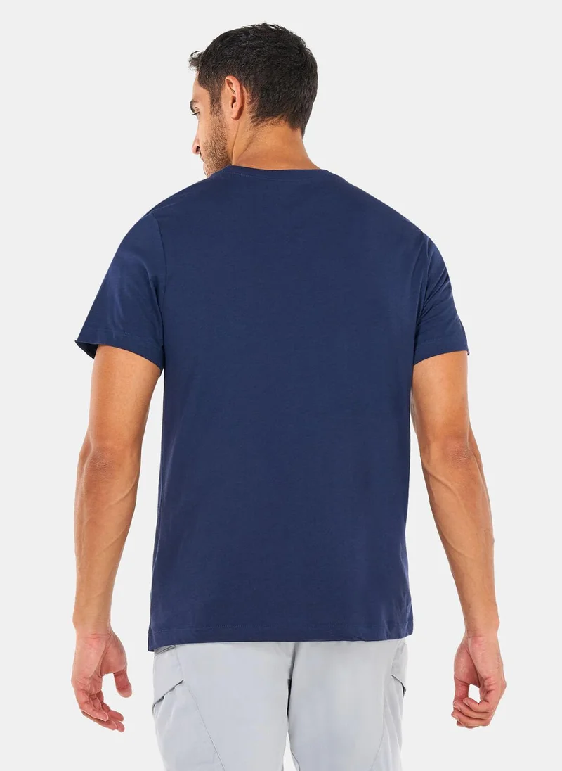 Nike Men's Paris Saint-Germain Crest Soccer T-Shirt