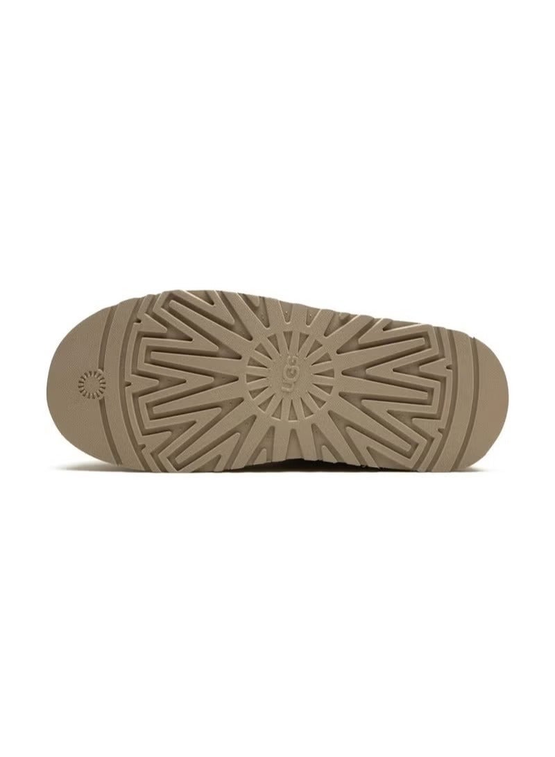 UGG Tazz Slippers — Premium Comfort for Everyday Wear - Image 5