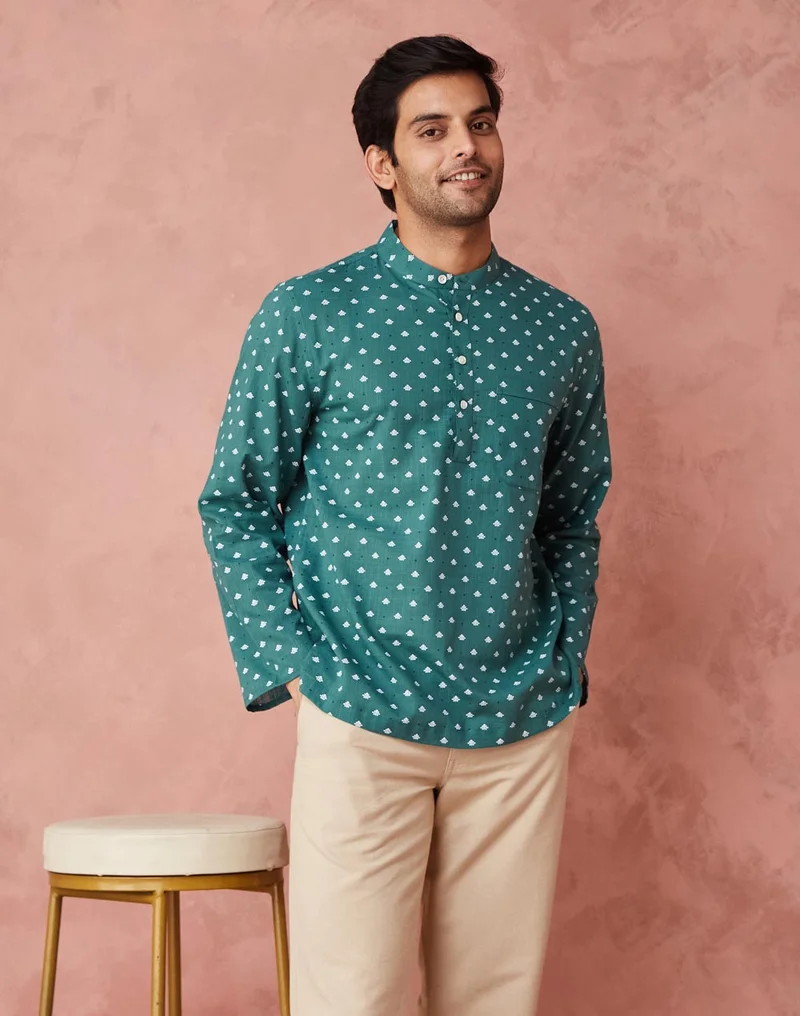 فاب انديا قميص قطني مطبوع بياقة متوسطة