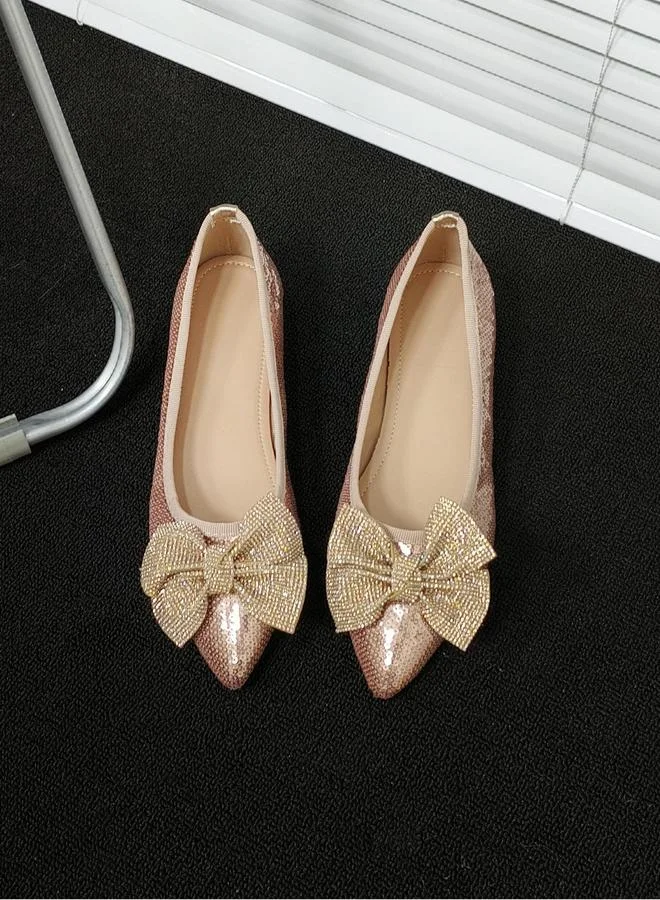 تايك تو حذاء فلات وردي مزين بالترتر وتفاصيل فيونكة