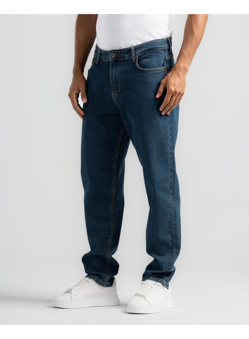 دوت بنطلون جينز أساسي بقصّة مريحة - Image 2