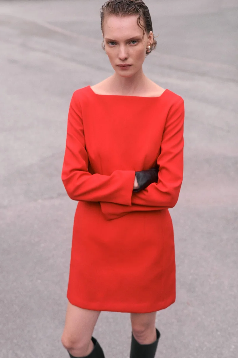 اتش اند ام فستان بخصر ضيق