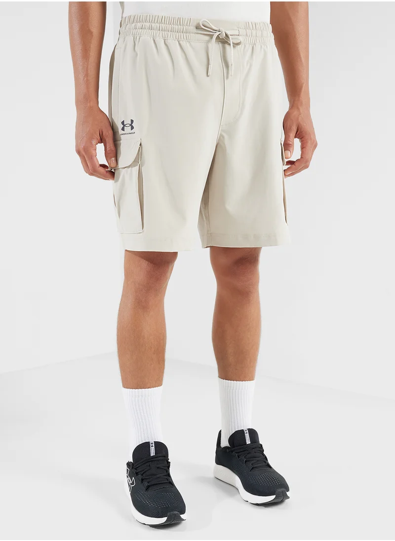 اندر ارمور Vibe Woven Cargo Shorts