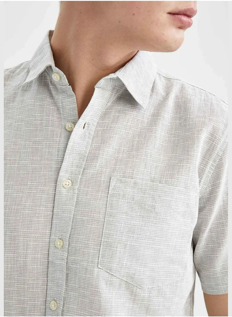 ديفاكتو Patterned Short Sleeve Shirt