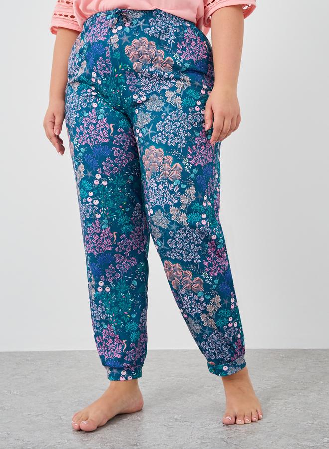 Styli Styli Plus Size Short Sleeve T-Shirt and Pyjama Set  - Image 4