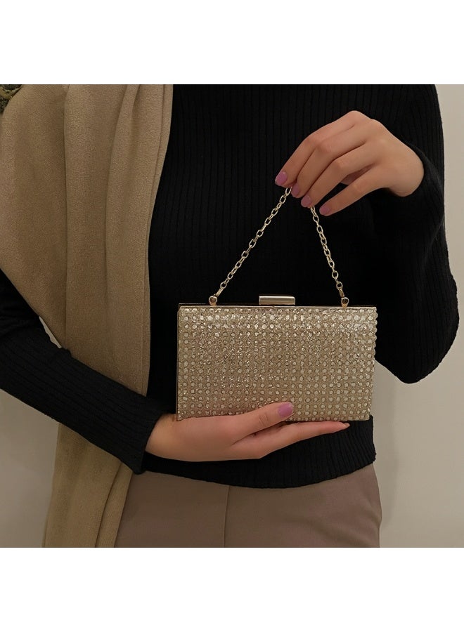 شنطة كلتش سواريه حريمي ذهبي كريستال بسلسلة – مثالية للأفراح والمناسبات - Image 4