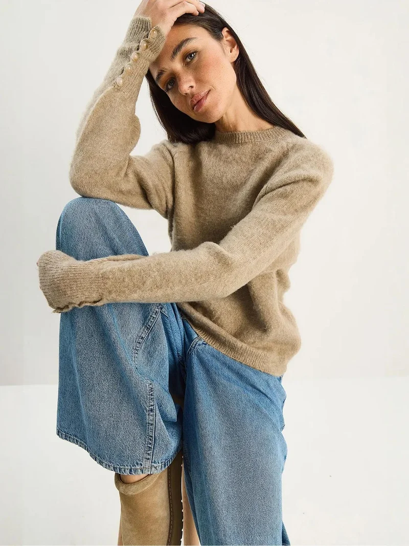 LUCCI Sweater with Buttoned Cuff Detail