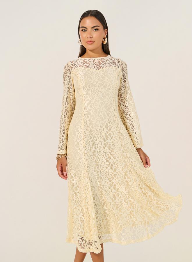 Styli Lace Flared Sleeve Dress - Image 3