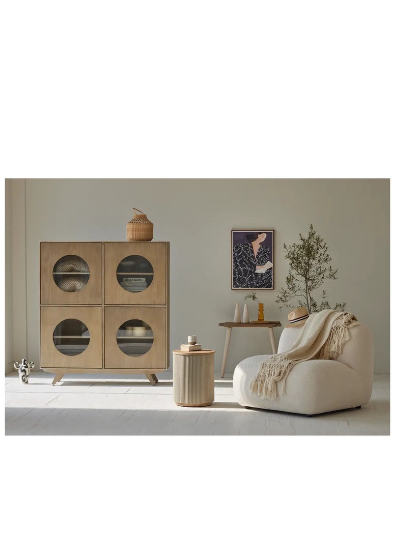 Comfortable Sofa Chair for Relaxed Modern Living Rooms