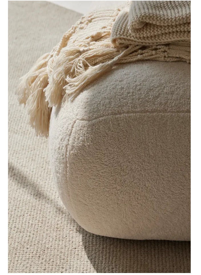 Comfortable Sofa Chair for Relaxed Modern Living Rooms