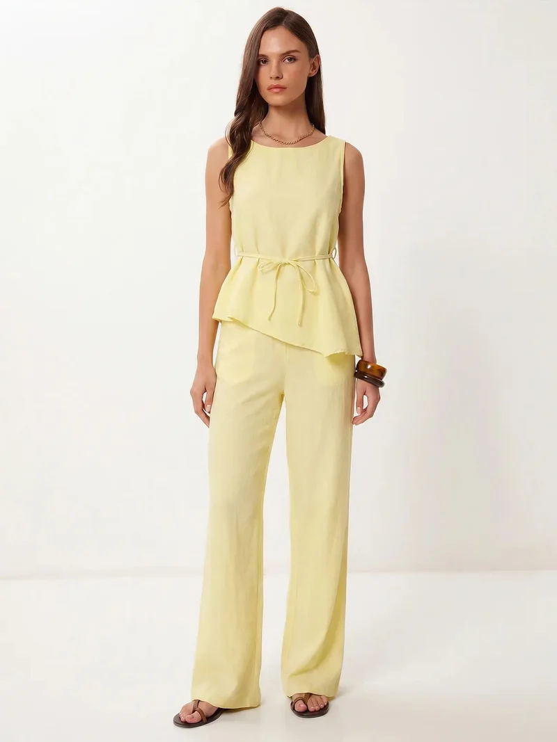 السعادة في إسطنبول ISTANBUL Sleeveless Blouse And Wide-leg Trouser Coord