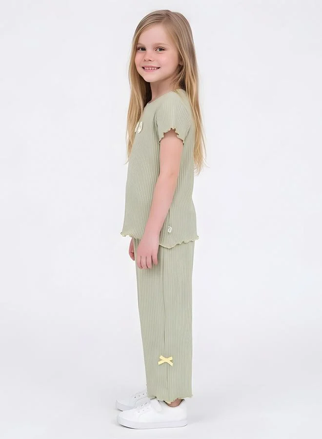 تايك تو Girls Green Ribbed Daisy Top and Pants Set By Juniorloom