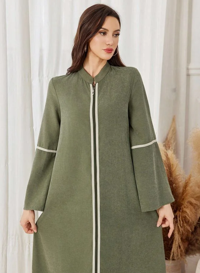 تايك تو جلابية بياقة وقصة واسعة