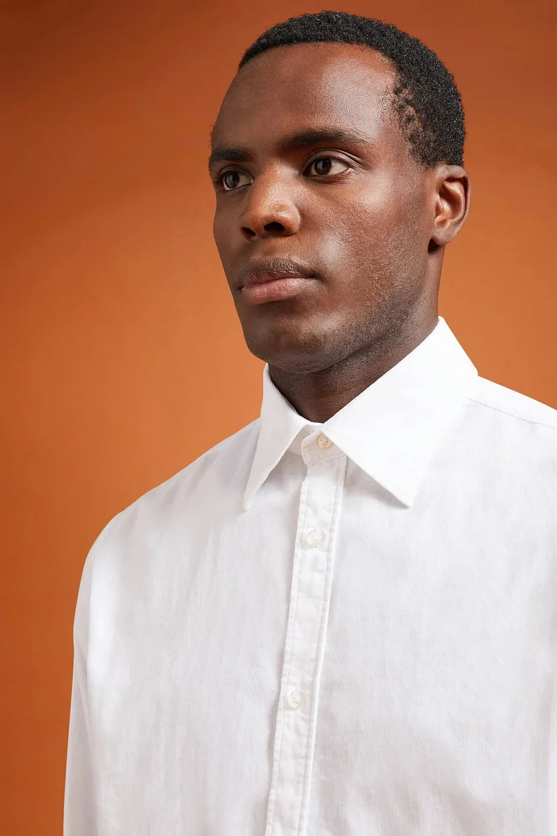 Doppelganger White Men's comfort fit casual shirt with a classic collar in plain 100% cotton 21-wale corduroy - White for Men | Best Price UAE
