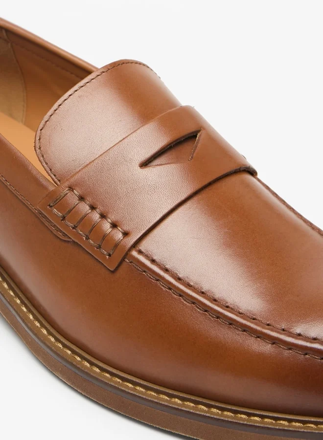 دوتشيني Men's Solid Slip-On Loafers