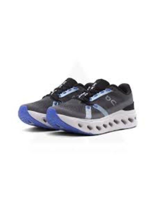 On Cloud  Waterproof Sneakers - Image 4
