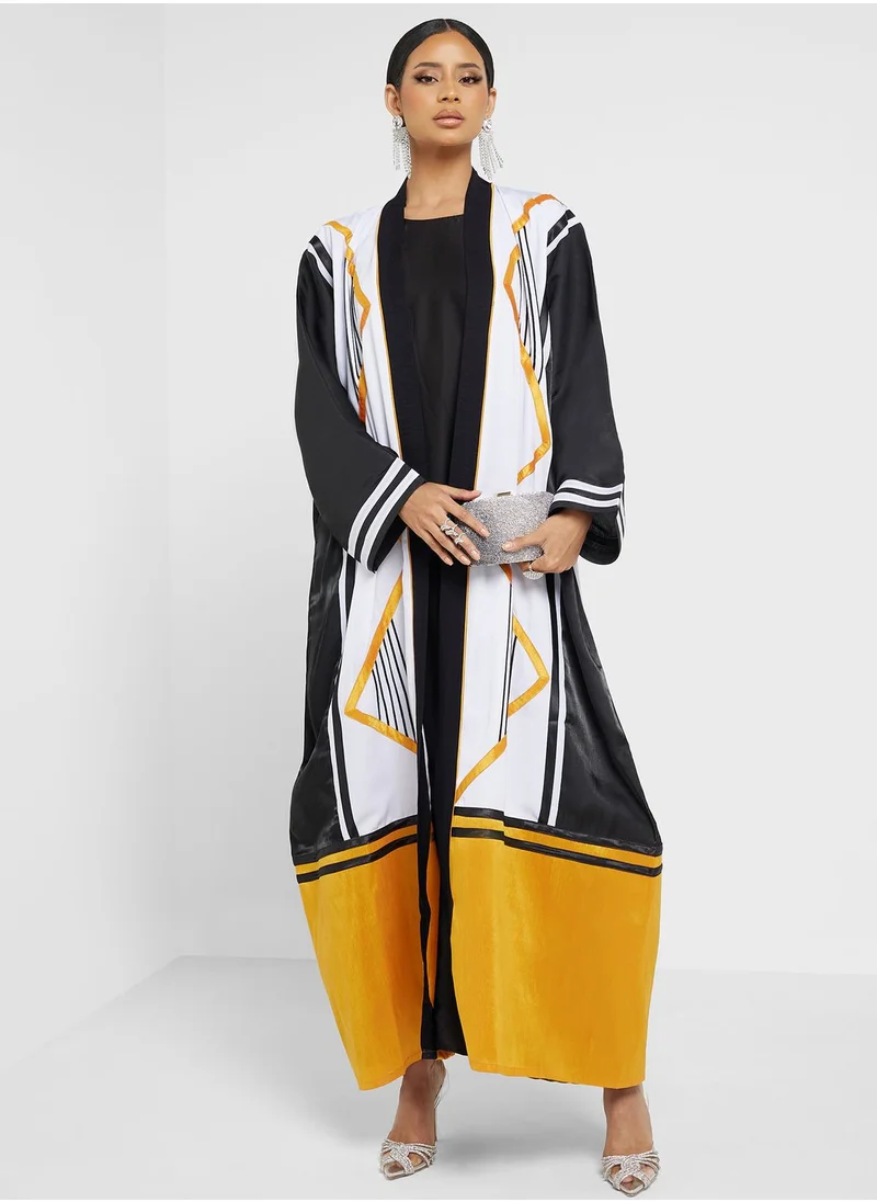 Khizana Color Block Detail Abaya With Sheila