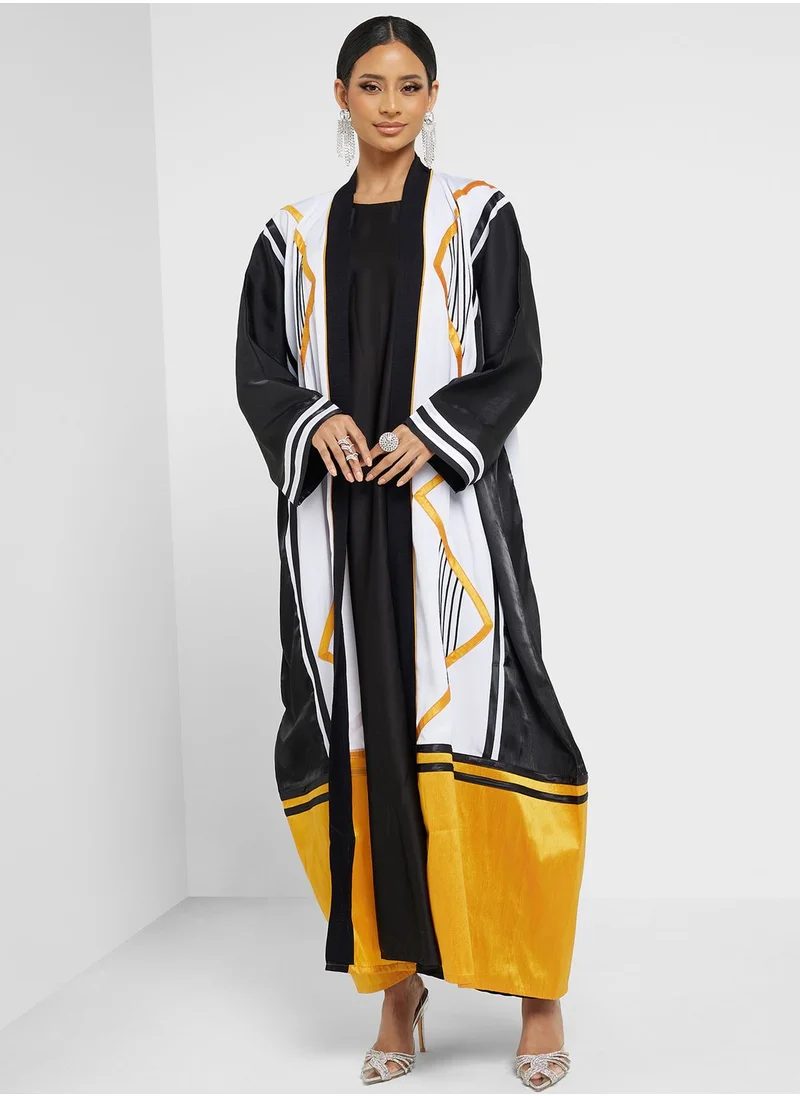 Khizana Color Block Detail Abaya With Sheila