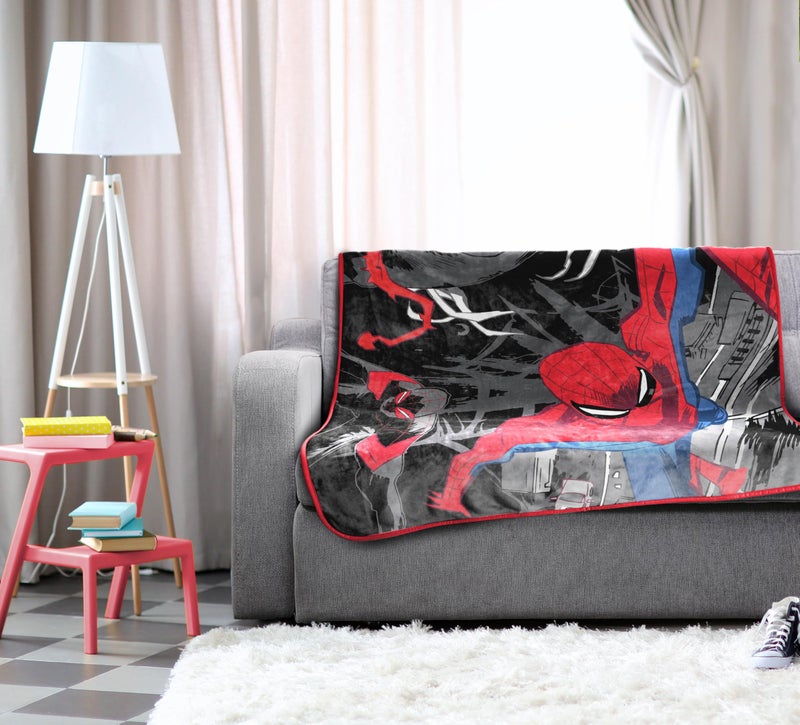 Jay Franco Plush Throw Blanket â€“ 46" x 60" Inch Kids Soft & Cozy Fleece Throw for Bedroom & Couch DÃ©cor, Official Licensed Product, Black - Spiderman - Image 3