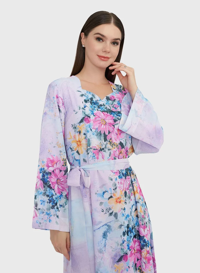 كشخة فستان ماكسي من الشيفون بطبعة زهور باللون اللافندر