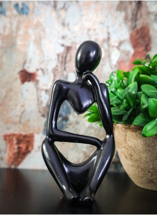 أسود