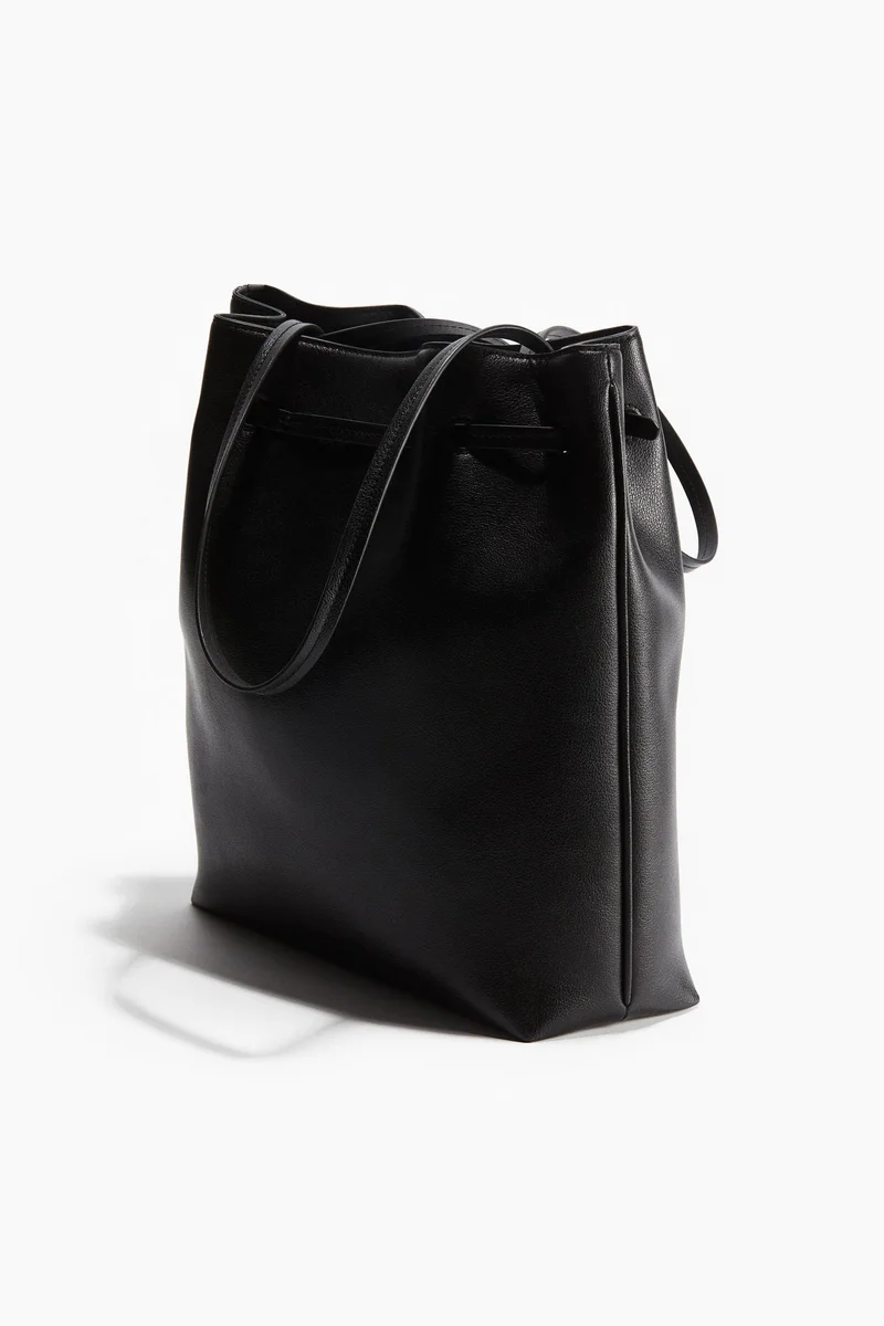 اتش اند ام حقيبة كبيرة مطلية مع حزام