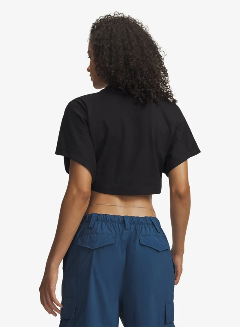 UNDER ARMOUR Cropped Script Logo T-Shirt