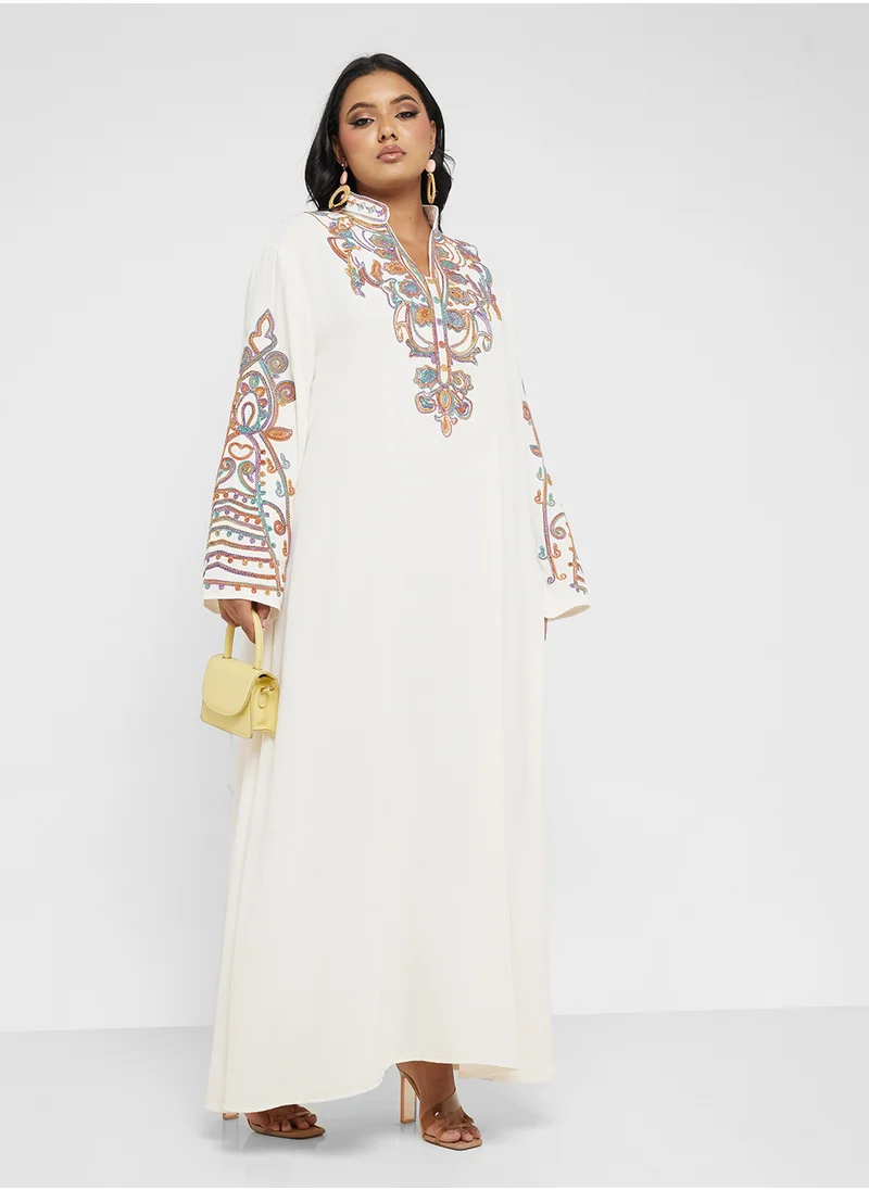 Khizana Plus size embroidered jalabiya