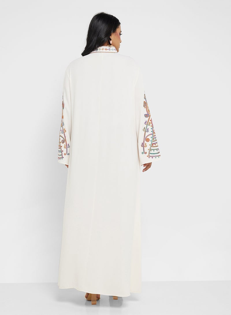 Khizana Plus size embroidered jalabiya  - Image 2
