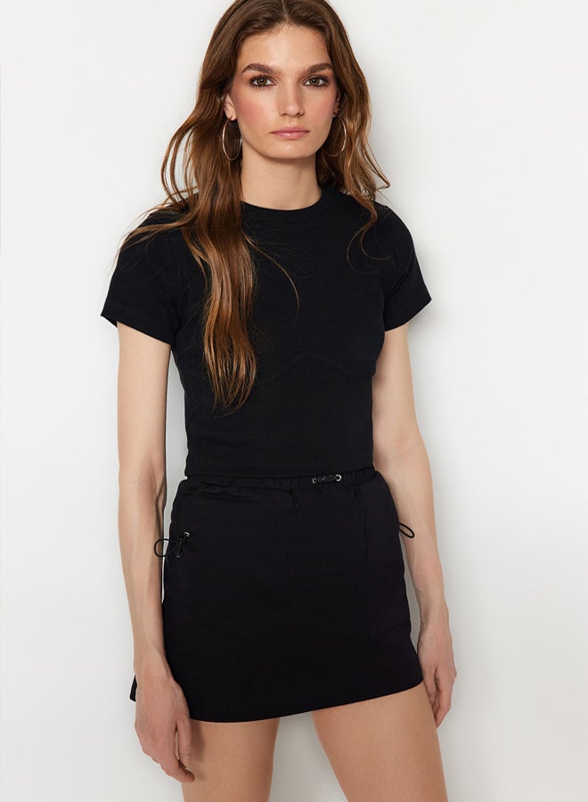 trendyol Black Piping Detailed Crew Neck Crop Ribbed Elastic Knitted Blouse - Image 2