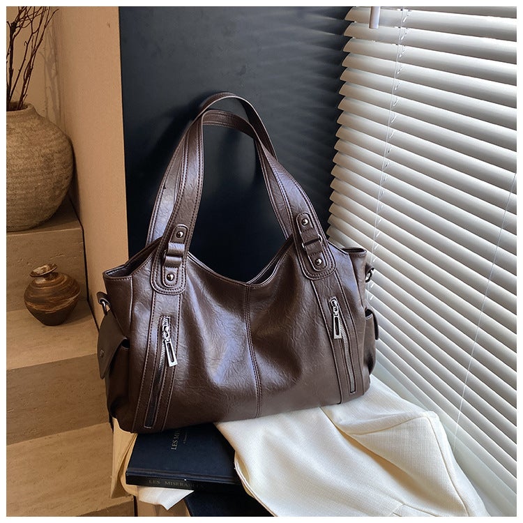 Cross-border 2024 New Fashion Womens Bag Texted Large Capacity Portable Tote Bag Commuter Shoulder Crossbody Womens Bag Black - Image 3