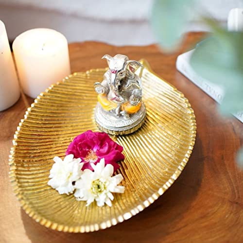 Behoma Metal Leaf Shape 11 & 8 inches Tray | Perfect for Haldi, Mehendi, Reception Entrance Decoration | Special Navratri Tray for Centre Table | Gold (Set of 2) 1 Large & 1 Small (Only Trays) - Image 5