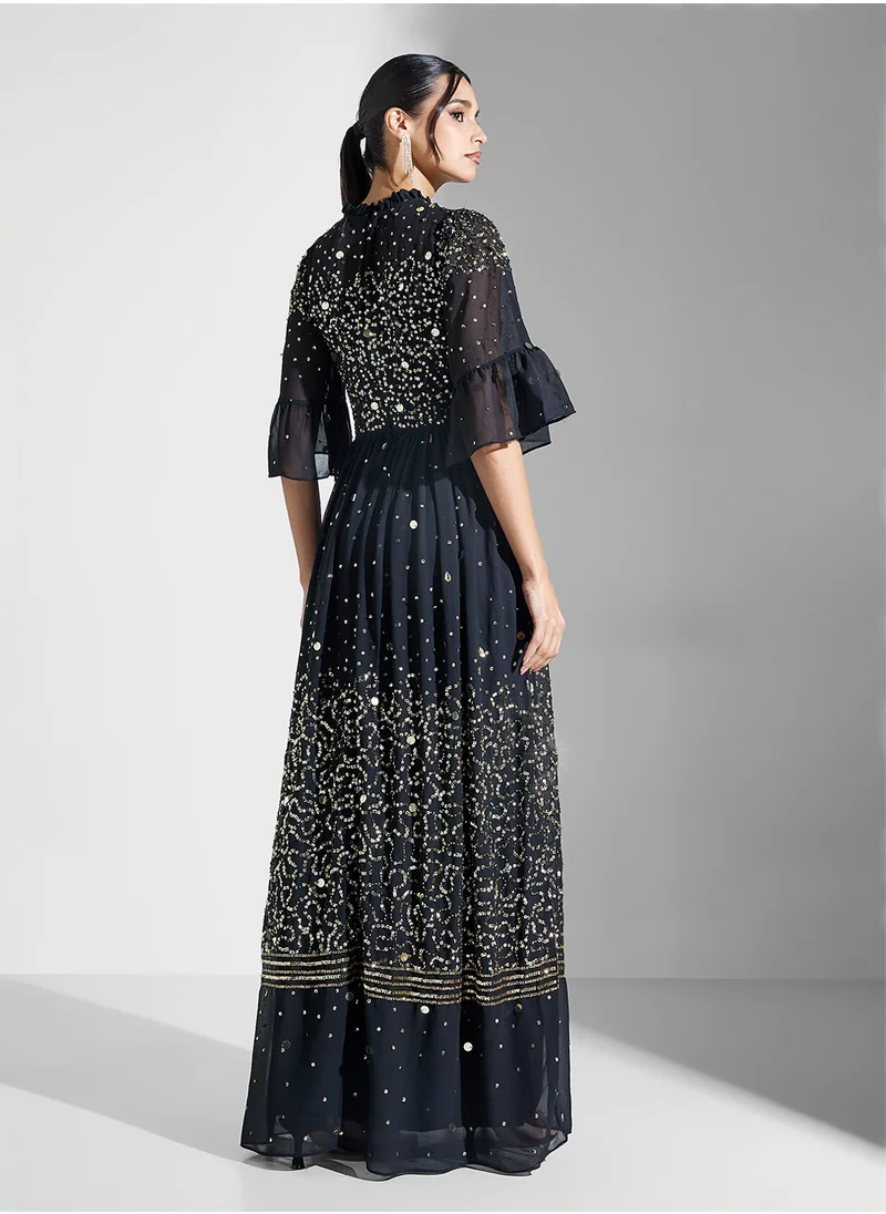 اميليا روز Embellished Flared Sleeve Dress