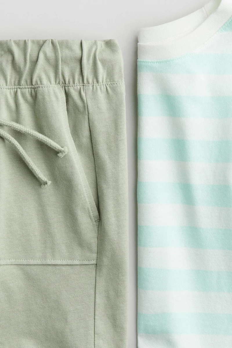 اتش اند ام طقم قطني من بلوزة فيست وشورت - عبوة من قطعتين