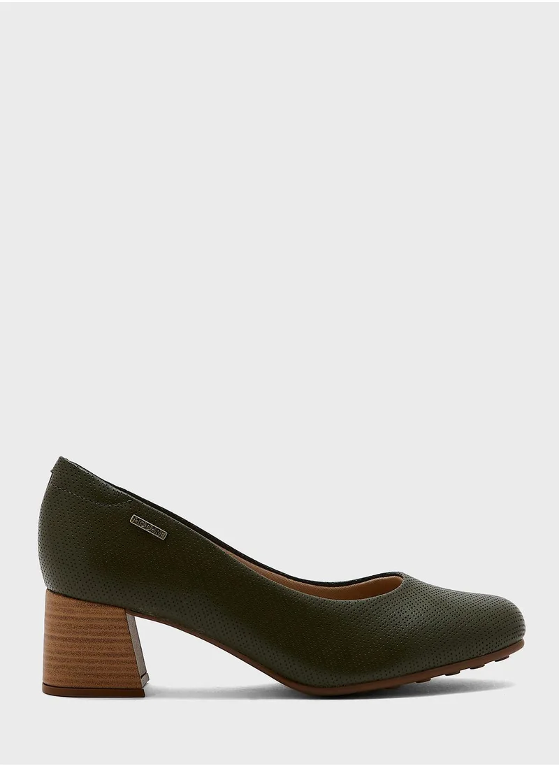 MODARE Paityn Pumps