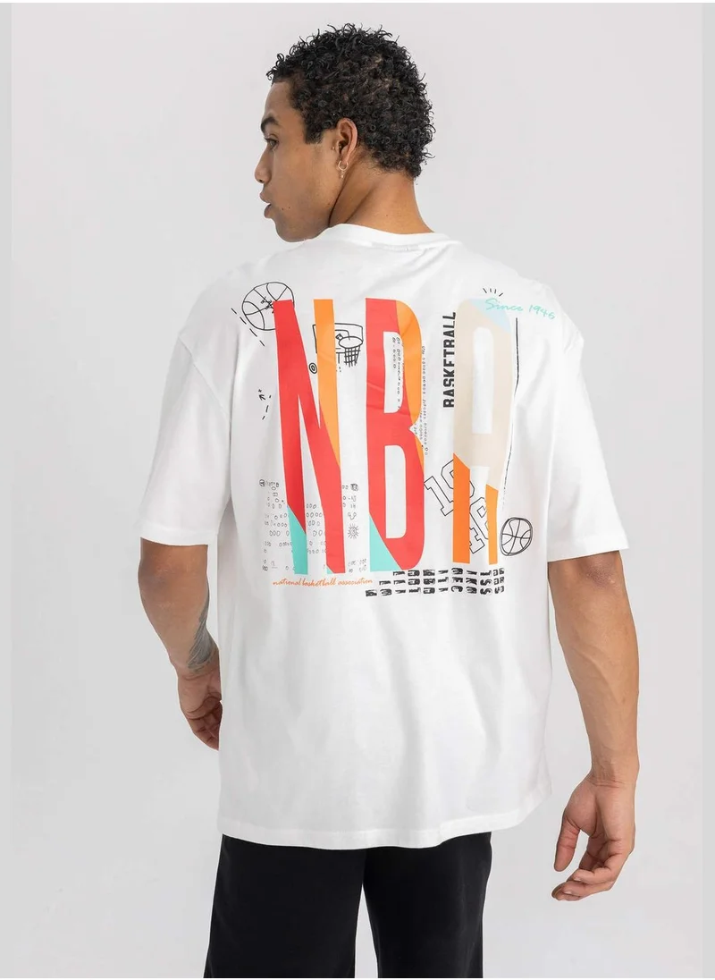 ديفاكتو Man Nba Wordmark Licenced Oversize Fit Short Sleeve T-Shirt