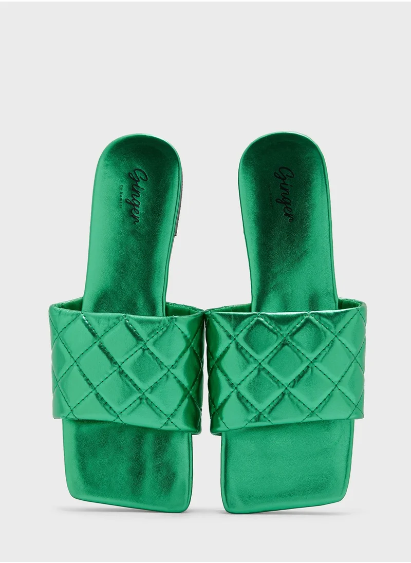 جينجر Quilted Square Toe Flat Sandal